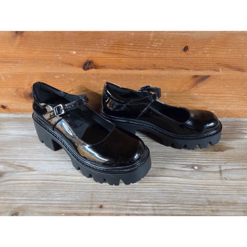 New Dream Pair Mary Jane Platform size 9